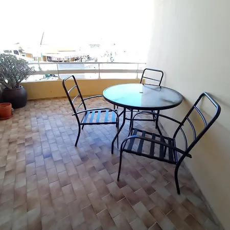 Sweet Da Rocha Apartment